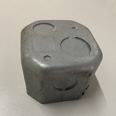 Srebrna wodoodporna żeliwna elektryczna skrzynka przyłączeniowa Metalowa skrzynka zaciskowa Dostosowana