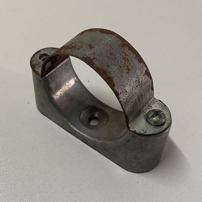 Plastyczne siodła metalowe ocynkowane ogniowo 20 mm 25 mm siodła szpitalne