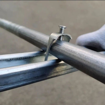 Zacisk kablowy antykorozyjny Mc Cable Strut Paski malowane proszkowo
